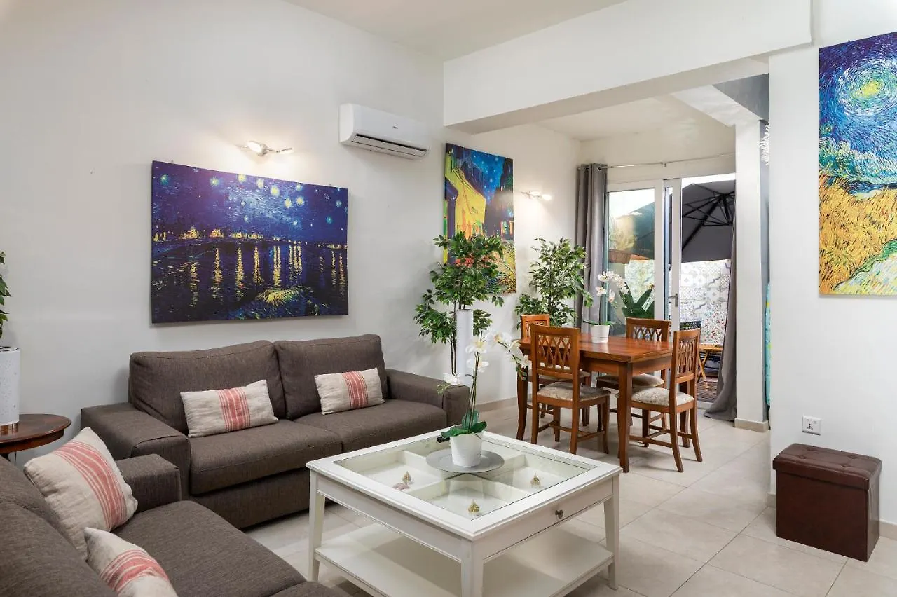Cosy, Charming 1 Bedroom Maisonette Il-Furjana 0*,  Malta